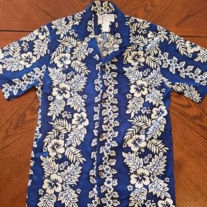 Hawaiian Mens botton down short sleeve shirt